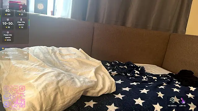 MidnightSophia live XXX chat