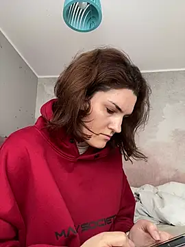 Ms-Lust1- Chat XXX in diretta