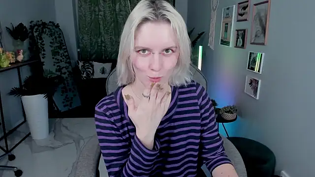 دردشة BethanyCloud الجنسية المباشرة