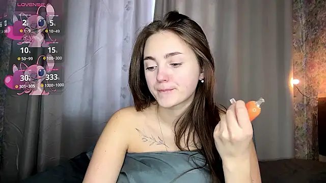 LoraDavi's Live XXX Chat