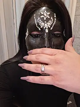 Napoletana89- Show in webcam