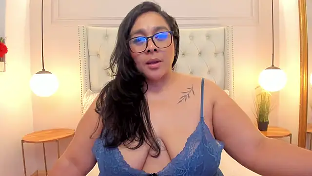 ViickyLee Live XXX-Chat