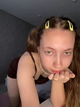 Holy_Poly 即時 XXX 聊天