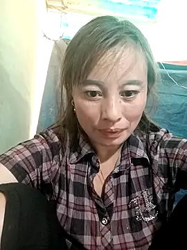 XXX chat uživo modela kaia-cam