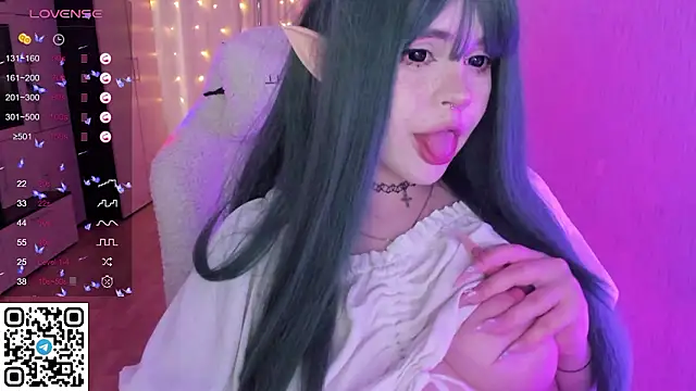 SelenaCute's Live XXX Chat