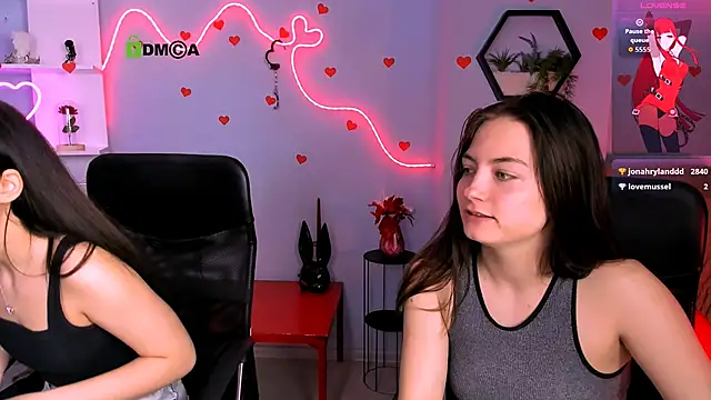 miki-niki 在線直播表演