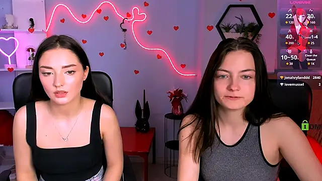 miki-niki Adlı Modelin Web Kamerası Şovu