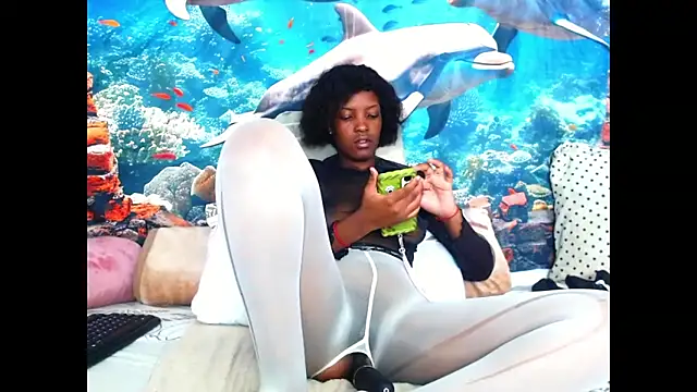 AfricanBarbiee69's Live XXX Chat