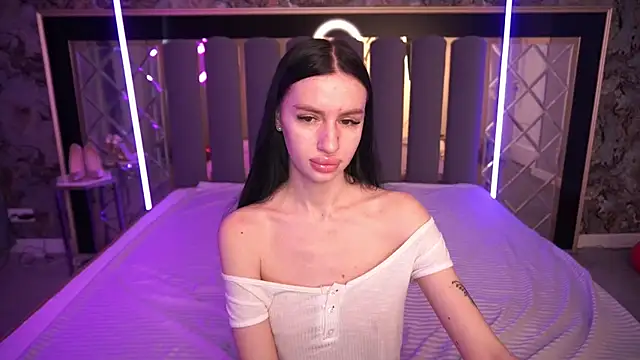 Snow_WhiteeeX Adlı Modelin Canlı XXX Sohbeti