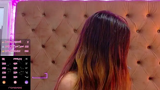 CoraVex's Live XXX Chat