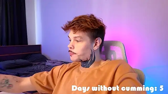 DENIS_HERE Adlı Modelin Canlı XXX Sohbeti