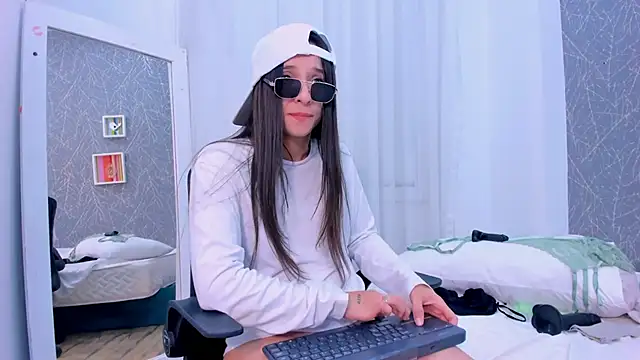 XXX chat uživo modela ViictoriiaSaenz