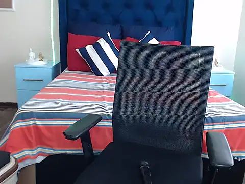 QUEENMANDYY live XXX chat