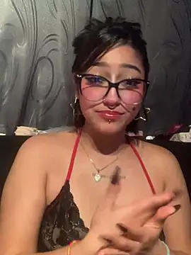 Chat XXX en directo de LilithMonette