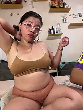 Chat +18 de Vivi_Kvsh ao vivo