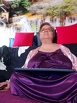 QueenPammy1 现场XXX聊天