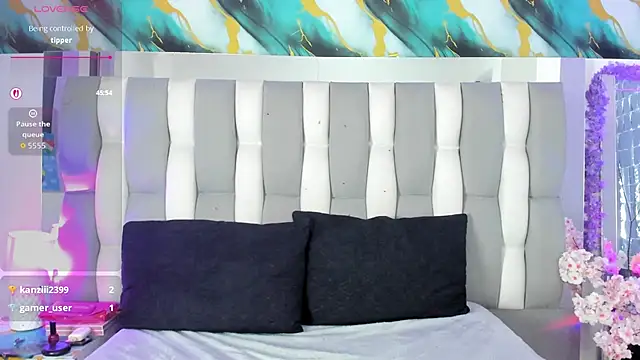 IsaDiiaz: онлайн-секс-чат