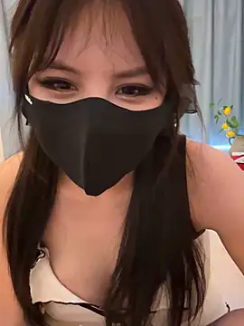 Carlin-yiyi Chat XXX in diretta