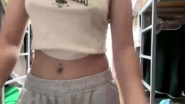 Chatroom XXX en direct de AquilineOrites