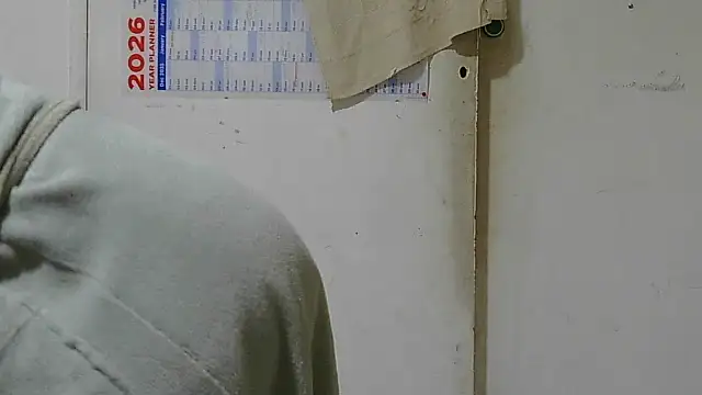 Show de sluttylaura21 na webcam