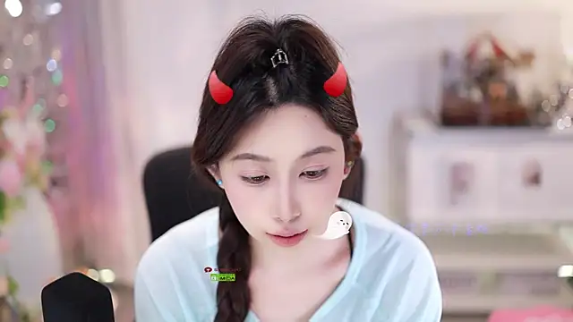 Živý XXX chat SleepArtist