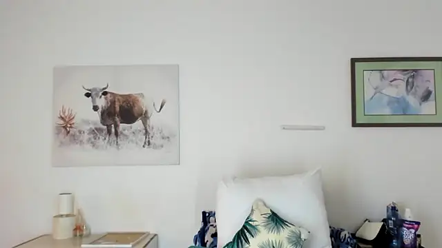 Chat XXX en directo de ConnieSmall24