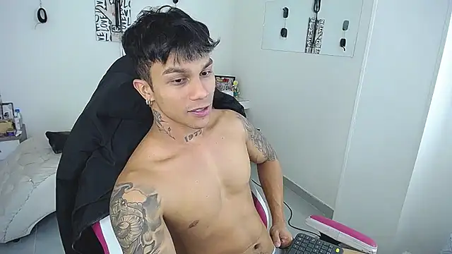 Leonard_Price Show Webcam