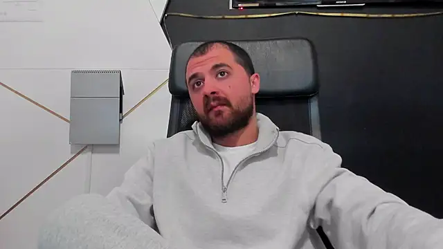 JamesMyerssのライブXXXチャット