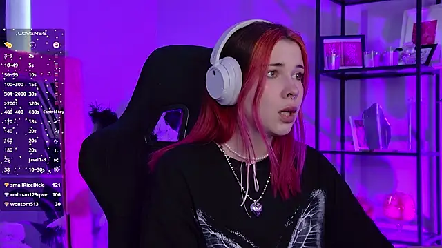 Chat XXX en directo de AliceSunday