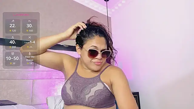 kimCosseyyのウェブカメラショー