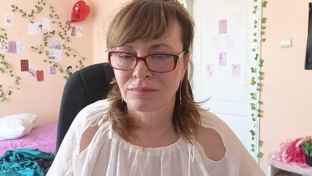 Miss_Moren – Naživo XXX chat