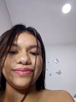 sophia_ramirez12 élő XXX-chatje