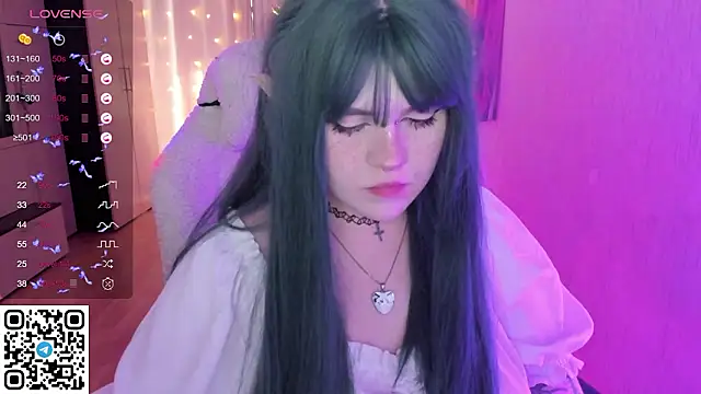 SelenaCute Live XXX-Chat