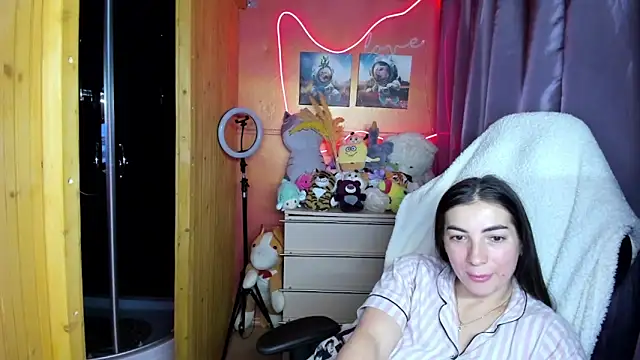 Fiery_Brunette_: вебкам-шоу