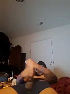 bigboytoy912のライブXXXチャット