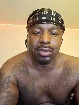 EggplantMonster4 webkamerás műsora