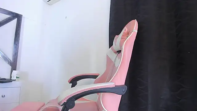 Czat XXX na żywo – pipeking020