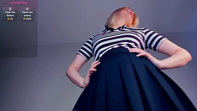 دردشة AveIinaStromain الجنسية المباشرة