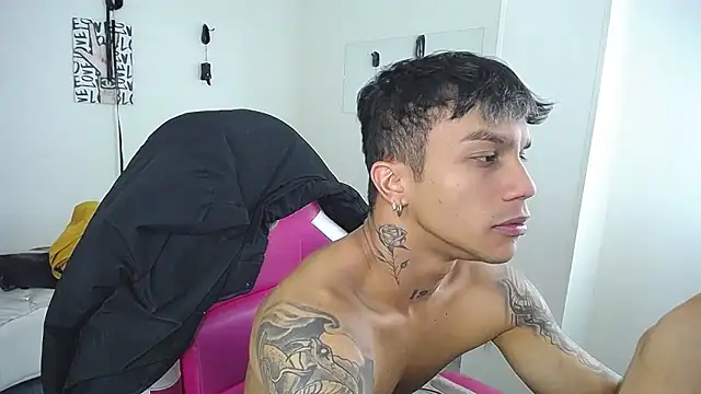 Leonard_Price Show in webcam