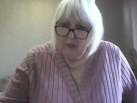 Alexia64231's Webcam Show