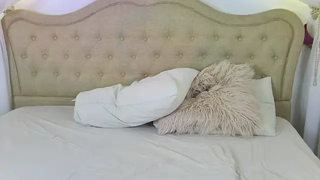 -LeilaPassion- élő XXX-chatje