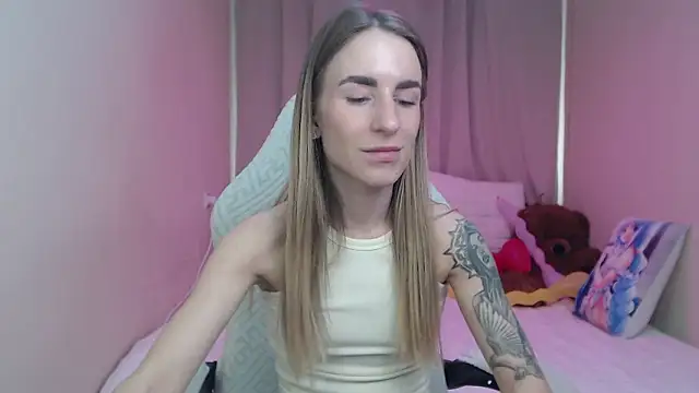 DeboraHorny's Live XXX Chat