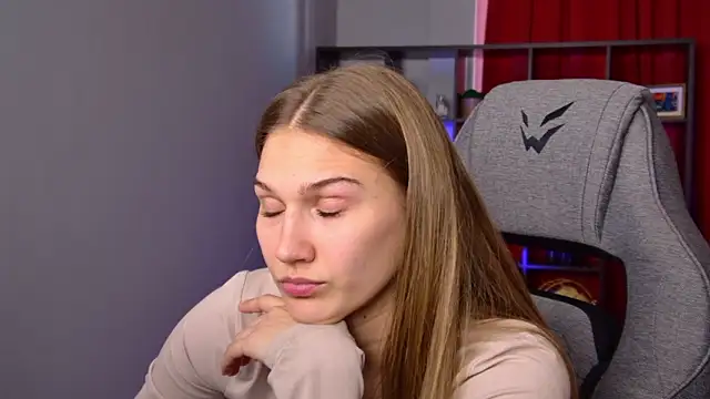 Chatroom XXX en direct de Sweet_Emilya