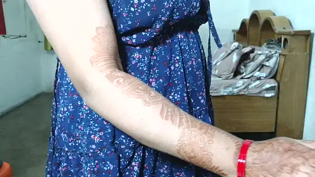 Cute_Mahi22 élő XXX-chatje