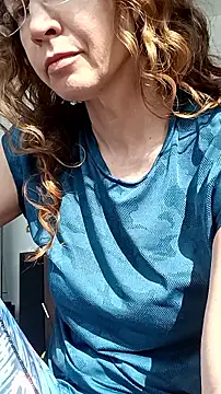 AnnikaRose live XXX chat