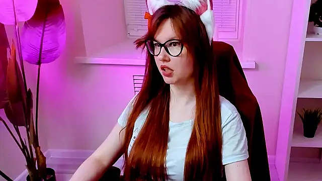 CarolGiggly's Live XXX Chat