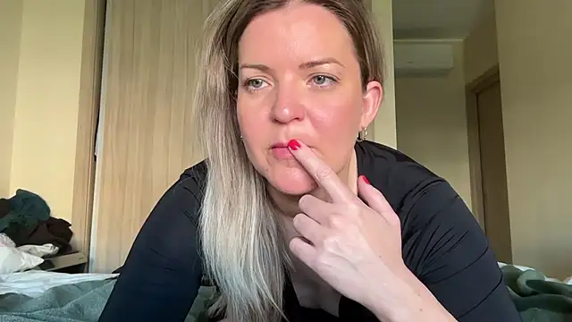 naughtyhollyxxxx Webcamshow