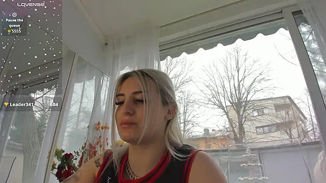 แชท XXX สดของ Ella_Vee