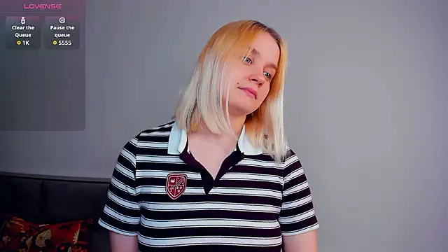 Chatroom XXX en direct de AveIinaStromain