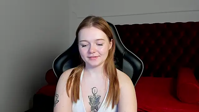 ElinaVale's Live XXX Chat